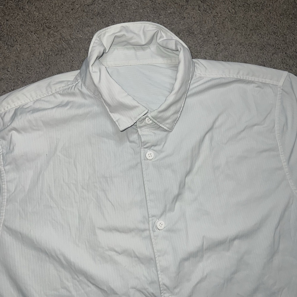 Lululemon Mens M White Ivory Short Sleeve Button Up Tech Shirt
